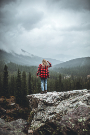 畅享土豪影视在线观看，尽览豪华大片与精彩剧集